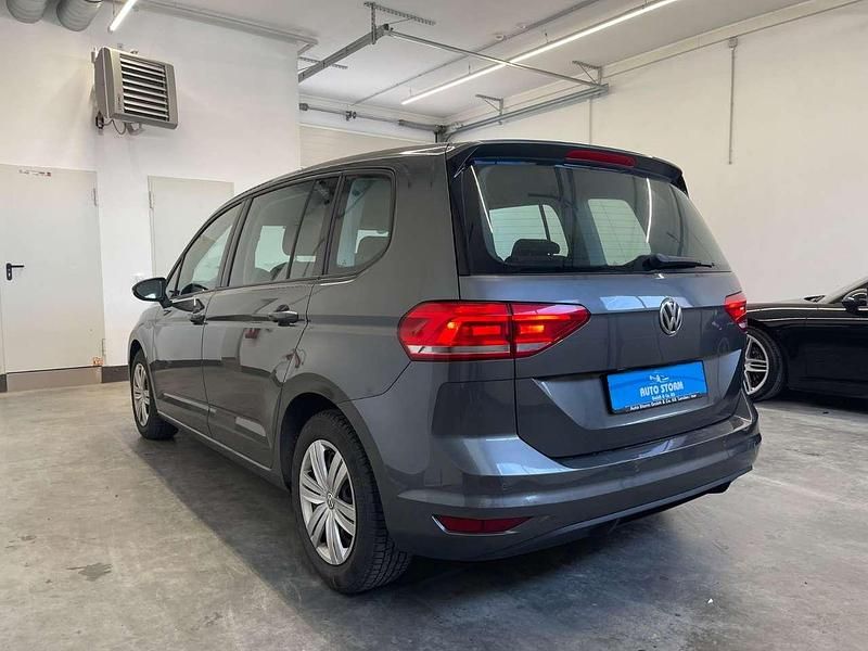 Gebraucht VW Touran 110 PS (80 kW) 2016 Indiumgrau metallic Van / Kleinbus