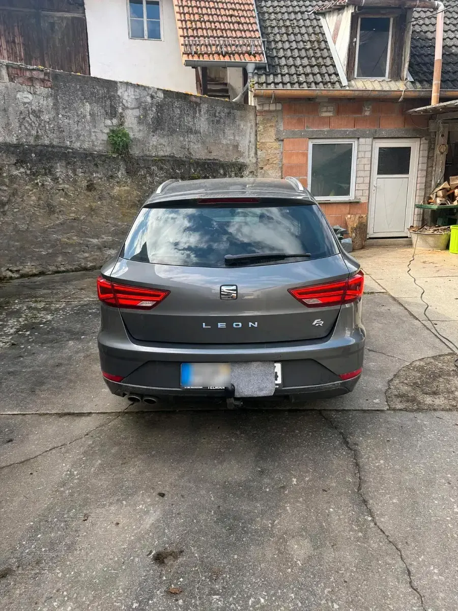 Gebraucht Seat Leon ST FR 150 PS (110 kW) 2017 Grau Kombi