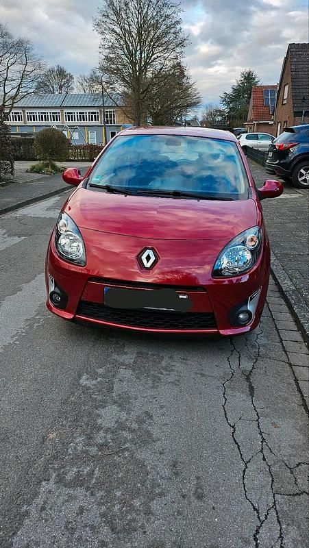 Second-hand Renault Twingo Rip Curl 75 CP (55 kW) 2009 Roșu Hatchback