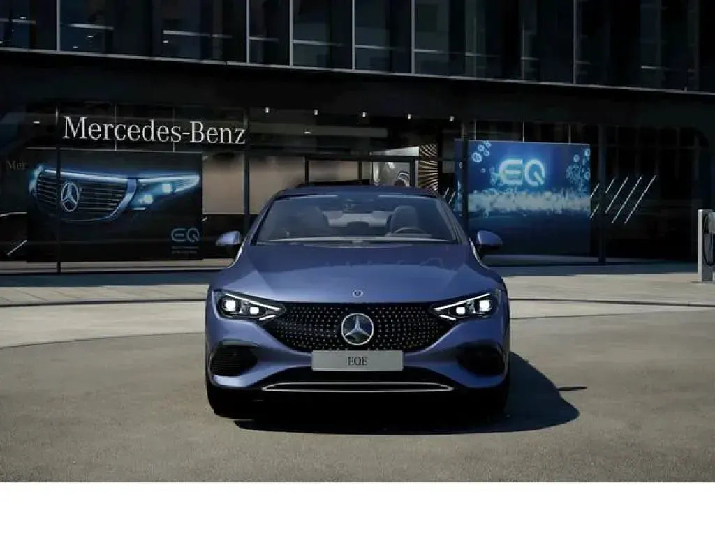 Gebraucht Mercedes EQE350 214 kW (292 PS) 2024 Metalliclack sodalithblau (metallic) Limousine
