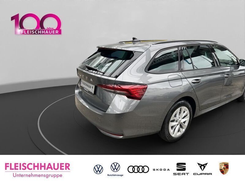 Gebraucht Skoda Octavia Selection 150 PS (110 kW) 2024 Blau Kombi