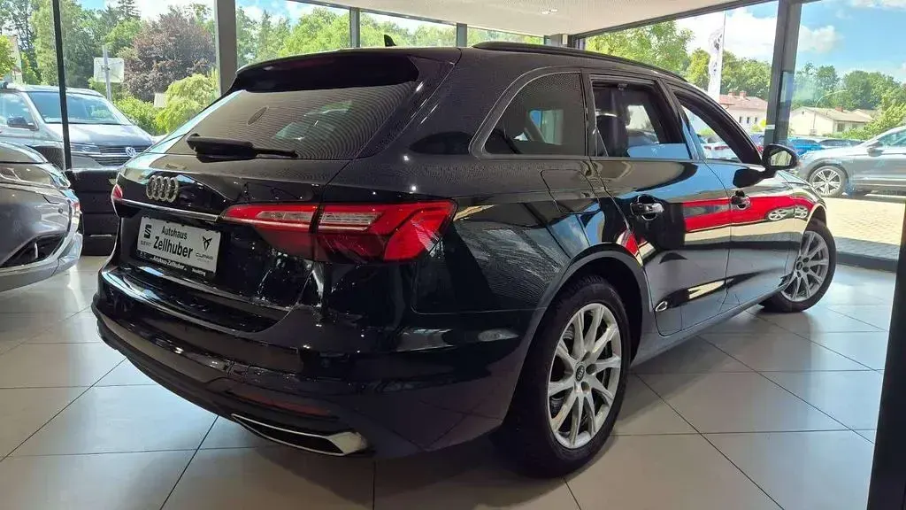 Gebraucht Audi A4 150 PS (110 kW) 2022 Schwarz Kombi