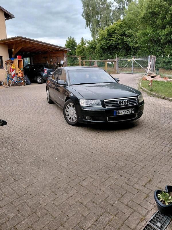 Schwarz Gebraucht 2003 Audi A8 Limousine | 4.000 € - Bild 1/4
