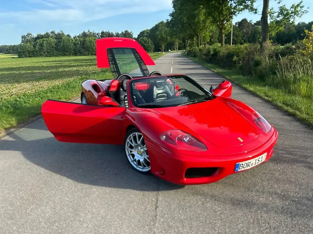 Gebraucht Ferrari 360 400 PS (294 kW) 2004 Rot Cabrio
