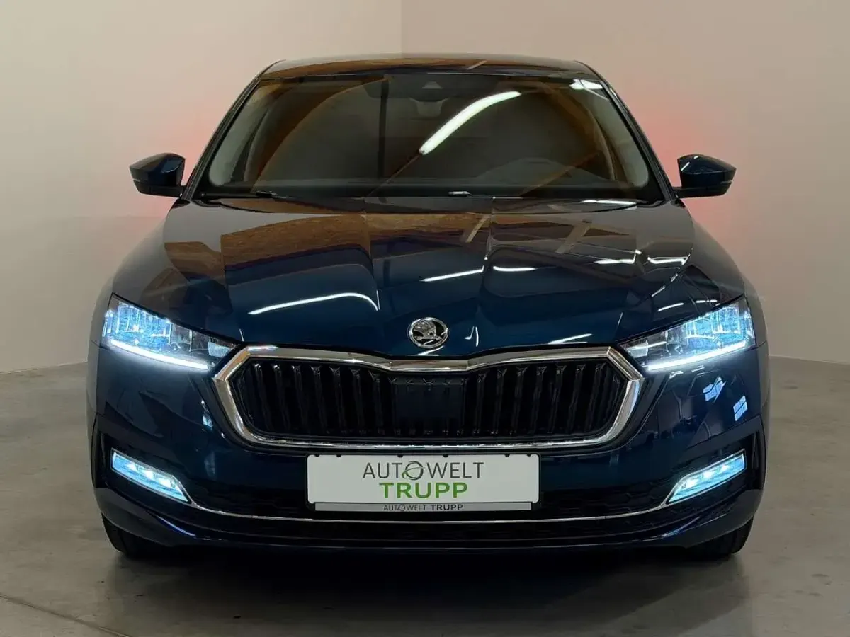 Gebraucht Skoda Octavia Style 150 PS (110 kW) 2023 Blau Limousine