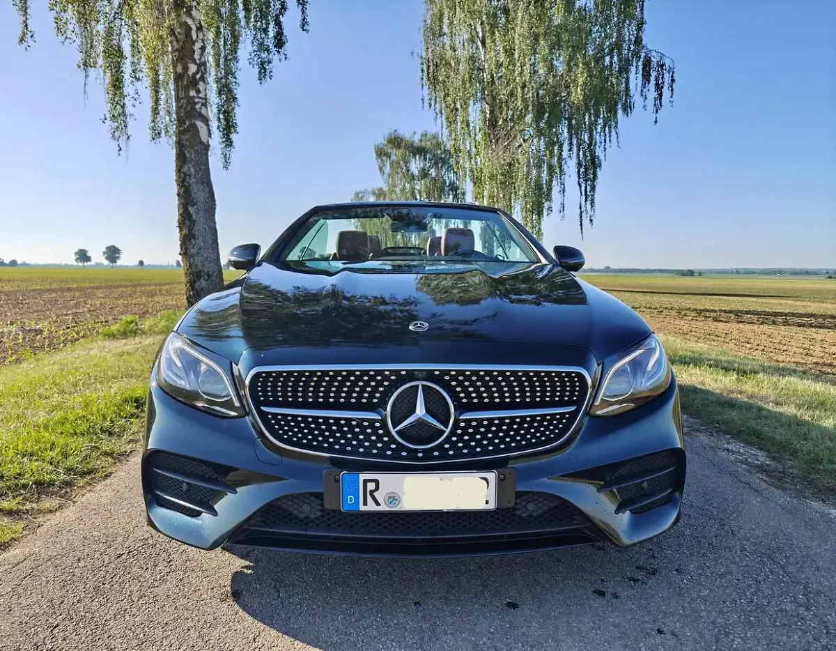Gebraucht Mercedes E400 AMG line 333 PS (244 kW) 2018 Grün Cabrio