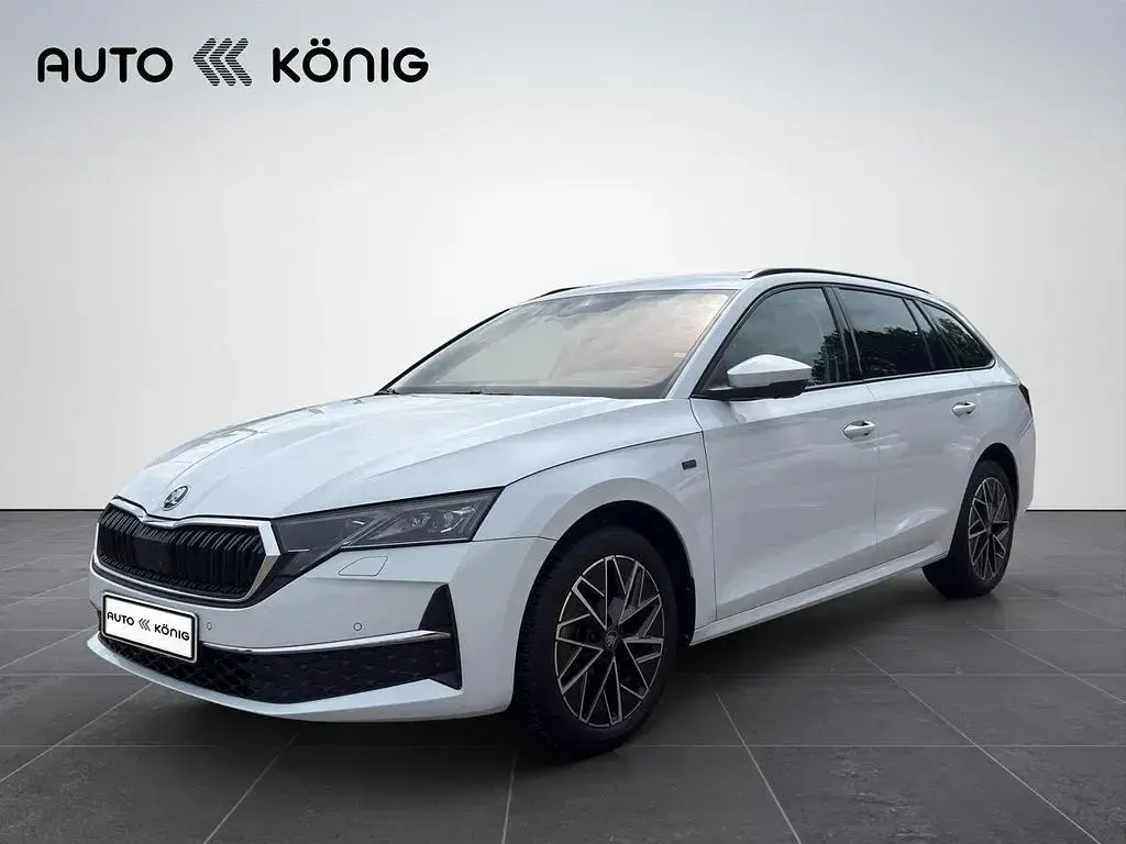 Gebraucht Skoda Octavia Tour 150 PS (110 kW) 2025 Moonweiß perleffekt Kombi