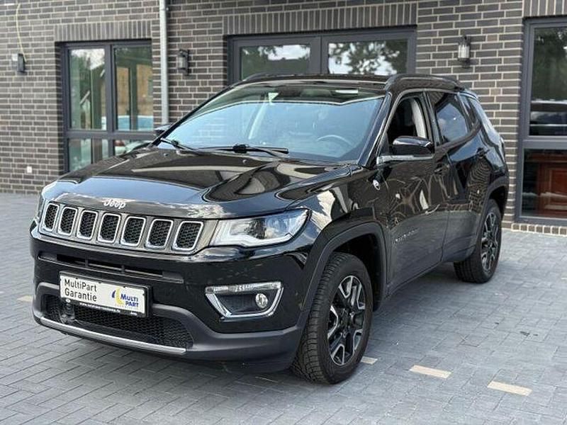 Gebraucht Jeep Compass Limited 140 PS (102 kW) 2017 Diamond black SUV