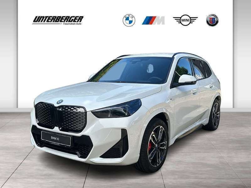 Weiß Neu 2025 BMW iX1 Luxury Line SUV | 54.990 € (Fairer Preis) - Bild 1/4