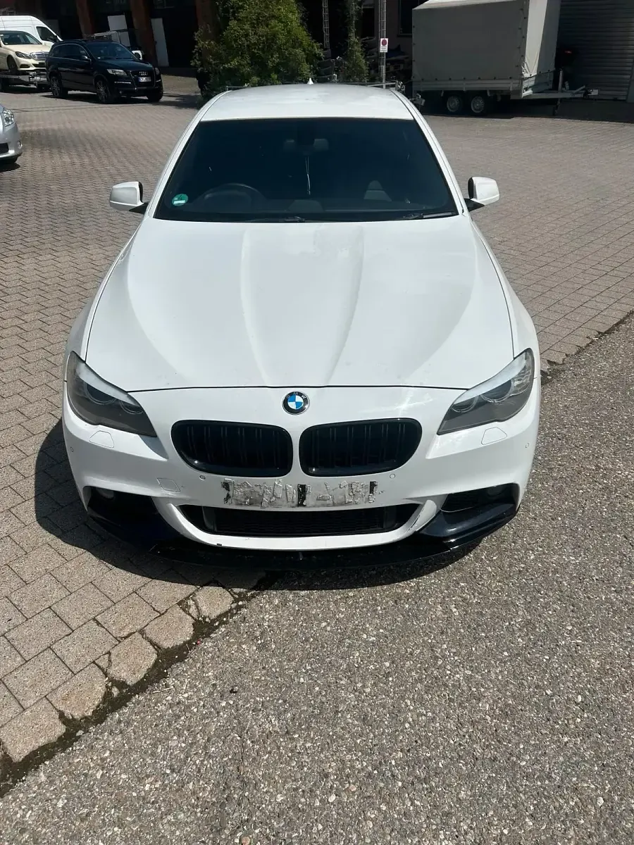 Gebraucht BMW 520 M Sport 184 PS (135 kW) 2013 Weiß Limousine