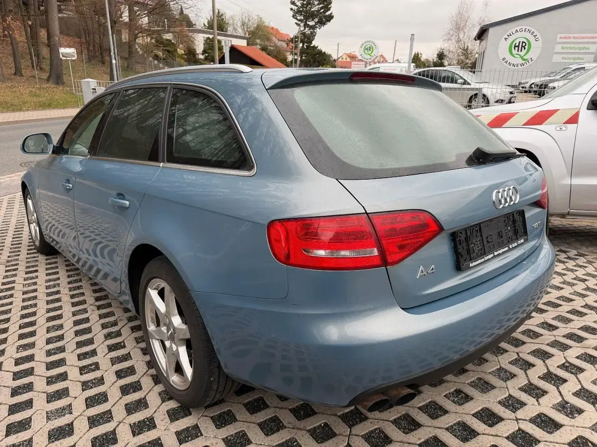 Gebraucht Audi A4 Ambition 160 PS (117 kW) 2008 Blau Kombi