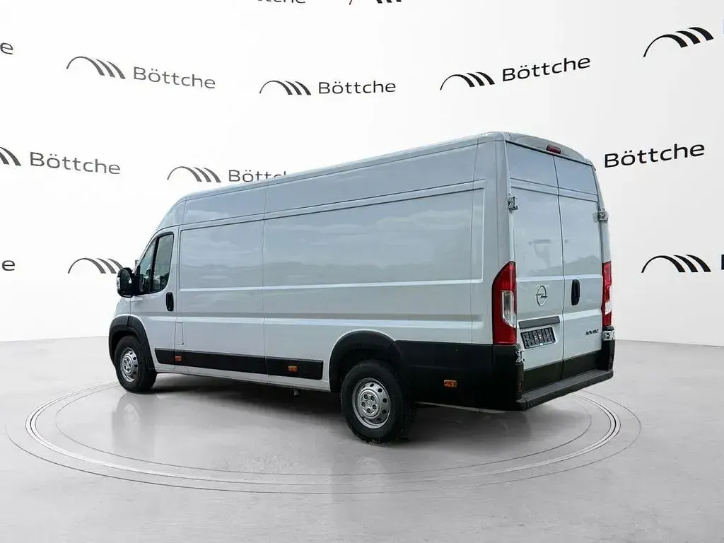Gebraucht Opel Movano 165 PS (121 kW) 2024 Weiß Van