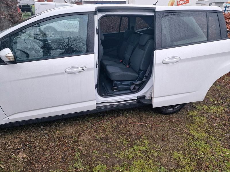 Gebraucht Ford Grand C-Max Titanium 140 PS (102 kW) 2014 Weiß Van / Kleinbus