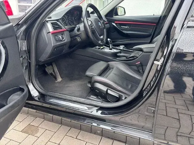Gebraucht BMW 320 Sport Line 190 PS (139 kW) 2015 Schwarz Kombi