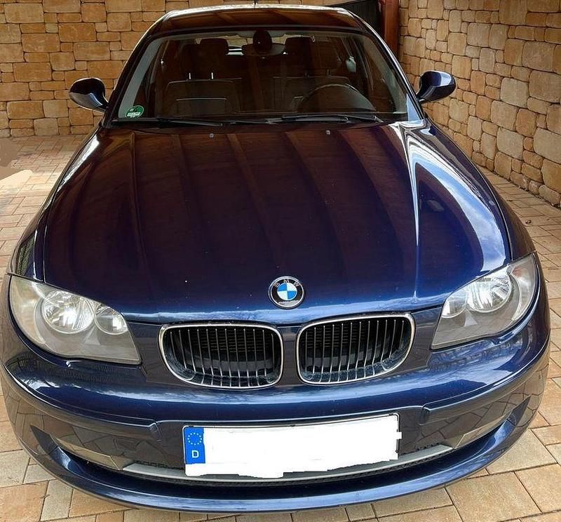 Gebraucht BMW 118 Advantage 143 PS (105 kW) 2011 Blau Kleinwagen