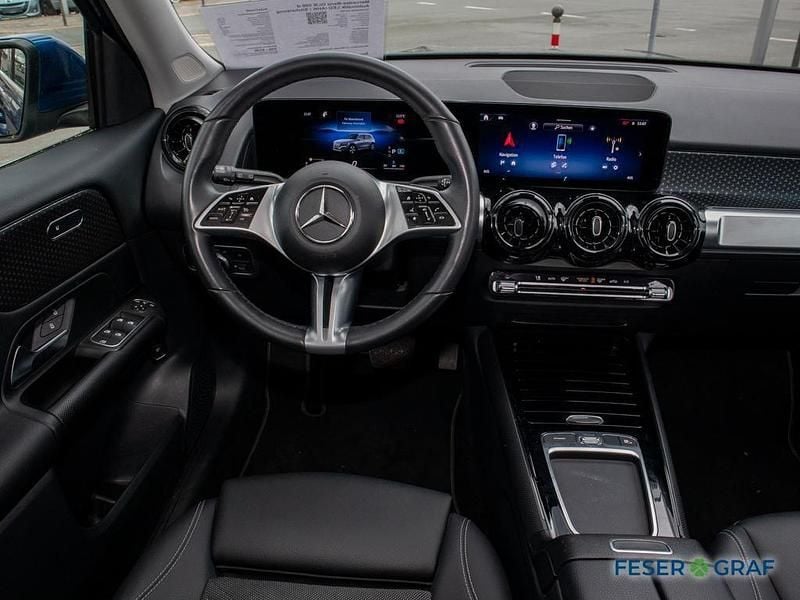 Gebraucht Mercedes GLB200 150 PS (110 kW) 2024 Spektralblau met SUV