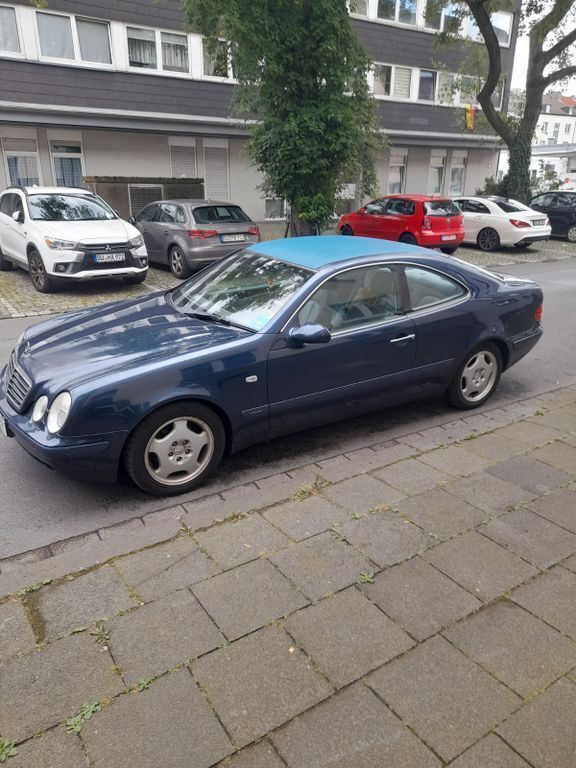 Blau Gebraucht 1999 Mercedes CLK230 Elegance Coupé | 2.690 € (Guter Preis) - Bild 1/4
