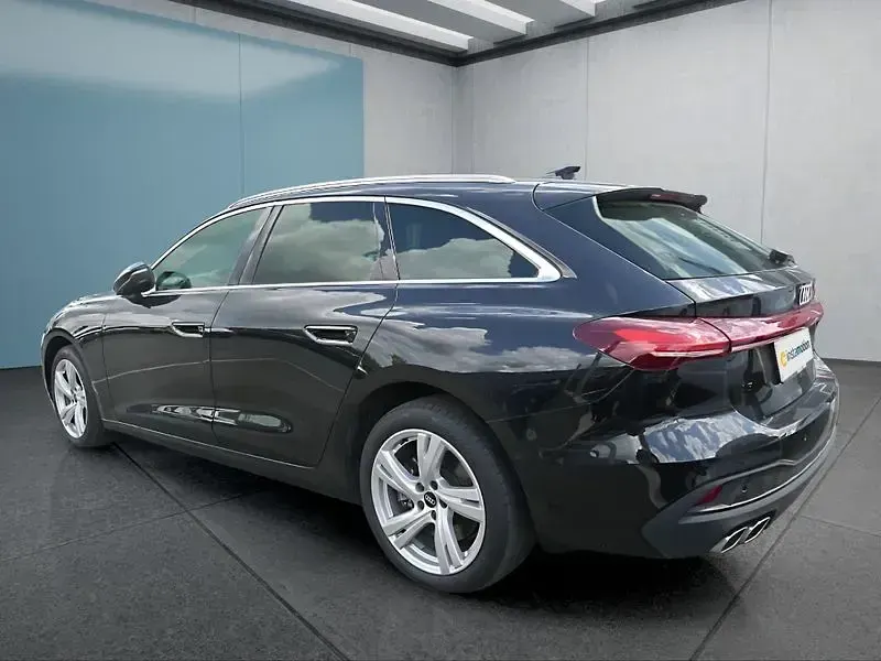 Gebraucht Audi A5 S-Line 204 PS (150 kW) 2025 Schwarz Coupé