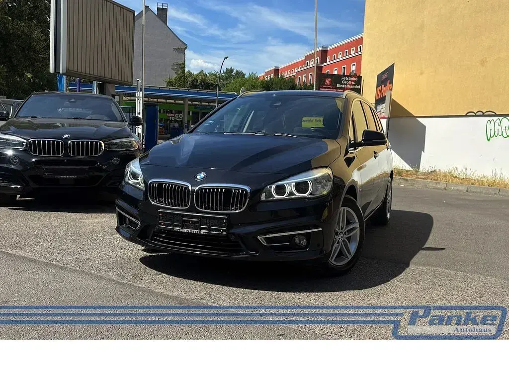 Gebraucht BMW 218 Gran Tourer Luxury Line 150 PS (110 kW) 2015 Schwarz Van / Kleinbus