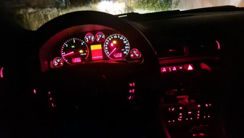 Gebraucht Audi A6 180 PS (132 kW) 2000 Grün Kombi