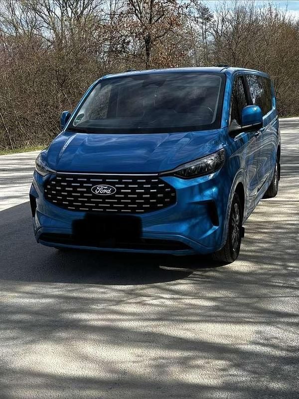 Gebraucht Ford Tourneo Custom Titanium 170 PS (125 kW) 2025 Blau Van
