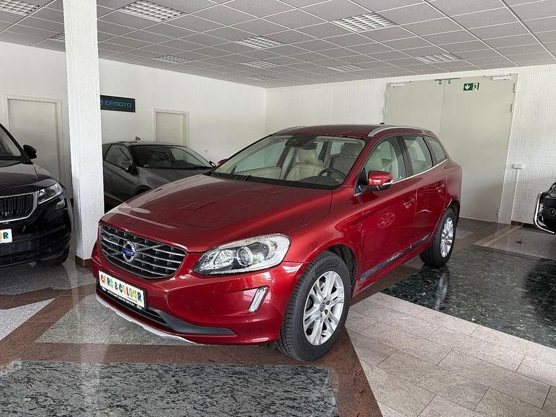 Rot Gebraucht 2016 Volvo XC60 Summum SUV | 15.990 € (Fairer Preis) - Bild 1/4