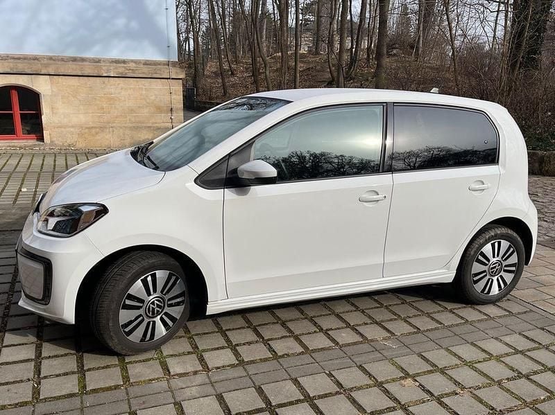 Gebraucht VW e-up! Edition 61 kW (83 PS) 2023 Weiß Kleinwagen
