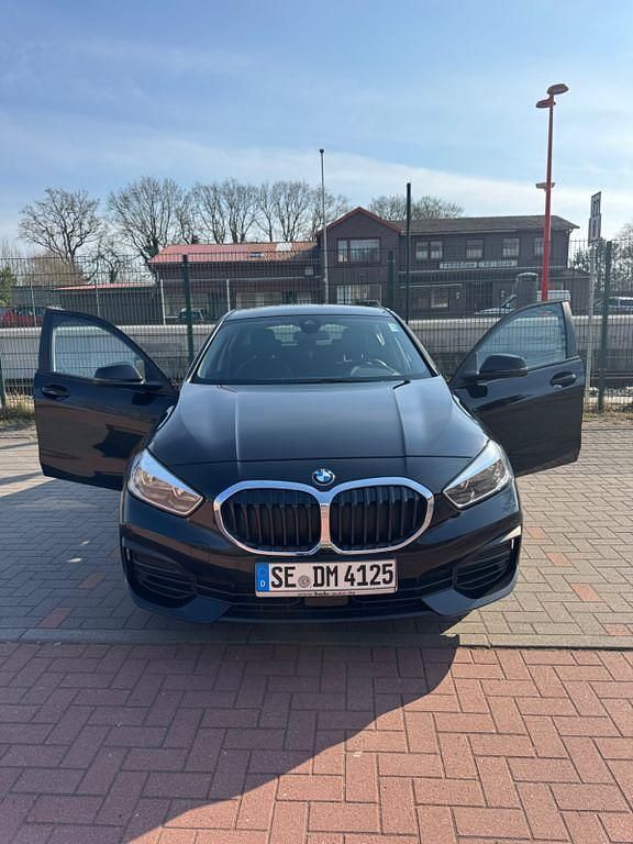 Gebraucht BMW 118 Advantage 140 PS (102 kW) 2020 Schwarz Kleinwagen