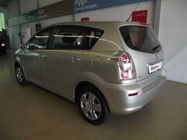 Gebraucht Toyota Corolla Verso Sol 129 PS (94 kW) 2007 Silber metallic Van / Kleinbus
