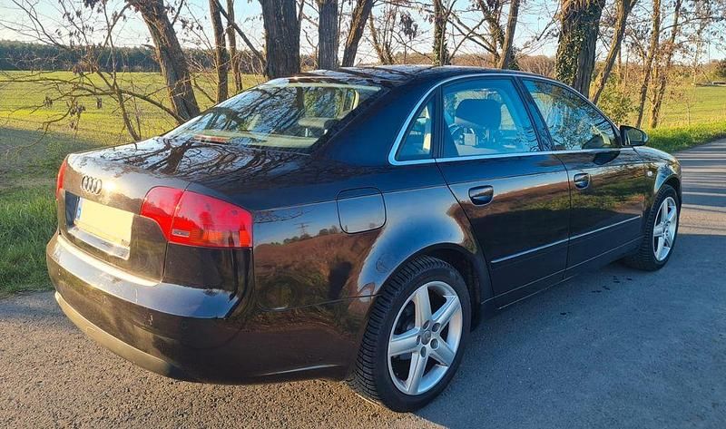 Second-hand Audi A4 131 CP (96 kW) 2006 Negru Berlinǎ