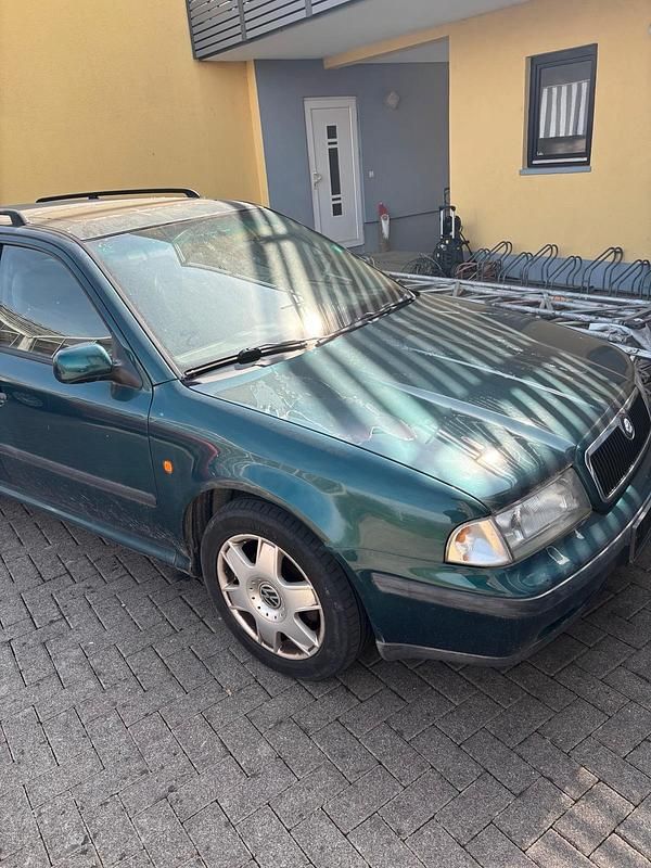 Gebraucht Skoda Octavia 110 PS (80 kW) 1999 Grün Kombi