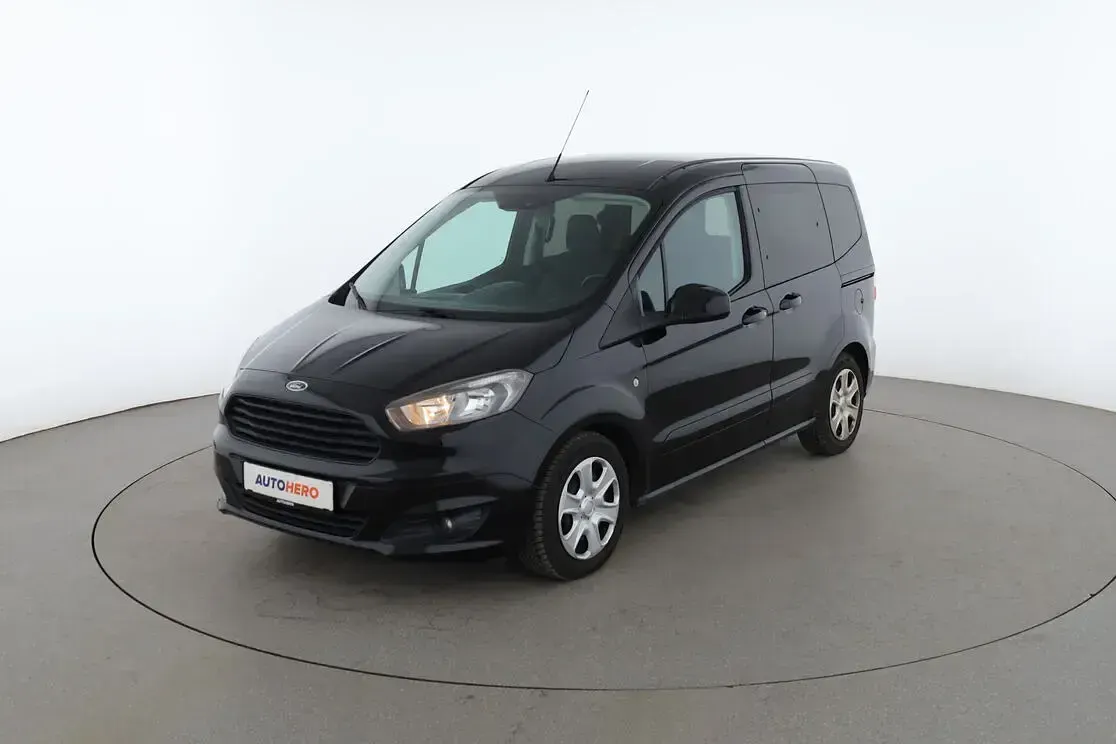 Gebraucht Ford Tourneo Trend 101 PS (74 kW) 2018 Van / Kleinbus
