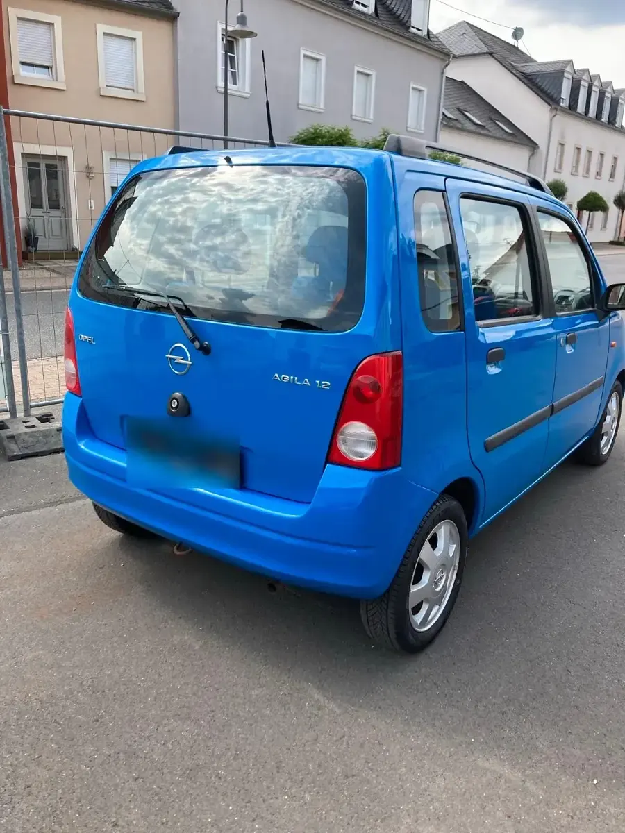 Gebraucht Opel Agila 75 PS (55 kW) 2001 Blau Van / Kleinbus