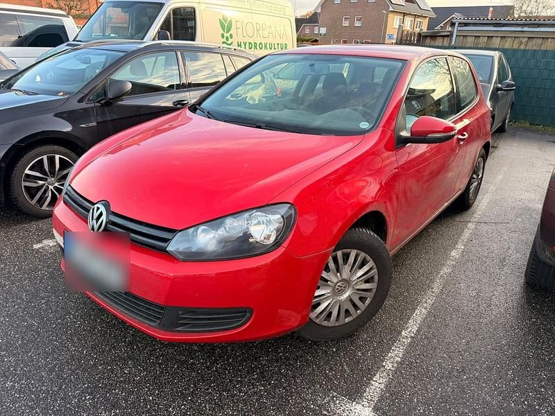 Rot Gebraucht 2010 VW Golf VI Trendline Kleinwagen | 4.750 € (Guter Preis) - Bild 1/4