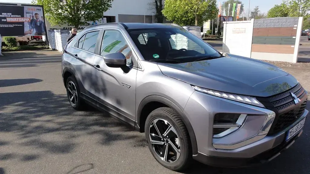 Usado Mitsubishi Eclipse Cross Basis 188 CV (138 kW) 2021 Gris SUV