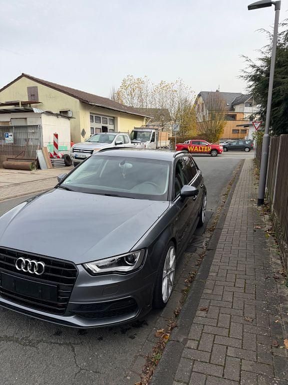 Gebraucht Audi A3 S-Line 179 PS (131 kW) 2015 Grau Limousine