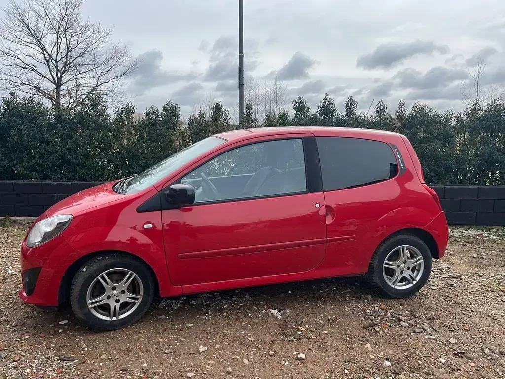 Gebraucht Renault Twingo Rip Curl 75 PS (55 kW) 2011 Rot Kleinwagen