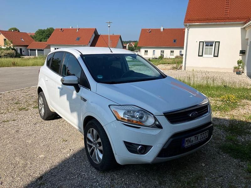 Weiß Gebraucht 2009 Ford Kuga Titanium SUV | 6.800 € (Fairer Preis) - Bild 1/4