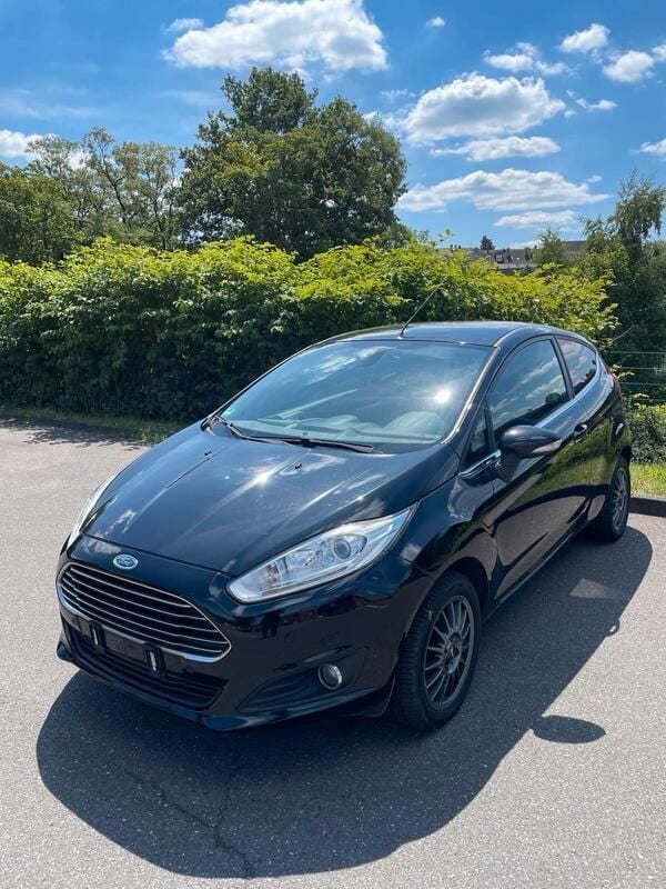 Schwarz Gebraucht 2013 Ford Fiesta Kleinwagen | 4.300 € (Guter Preis) - Bild 1/4