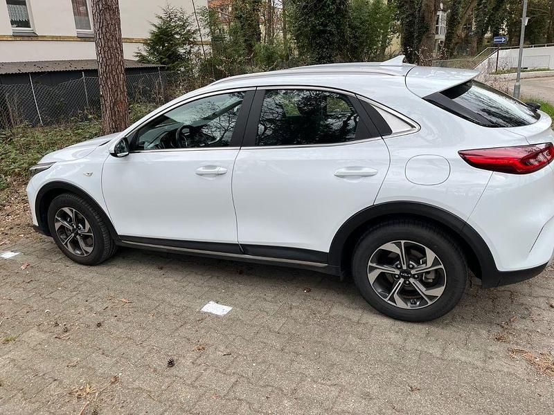 Gebraucht Kia XCeed Edition 7 120 PS (88 kW) 2022 Weiß SUV