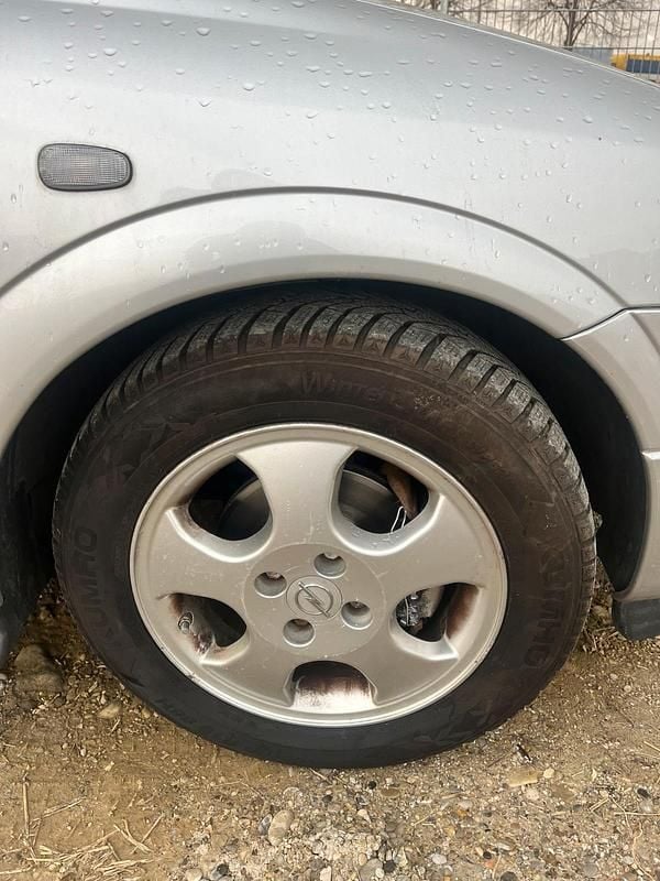 Gebraucht Opel Astra 101 PS (74 kW) 2002 Silber Kleinwagen