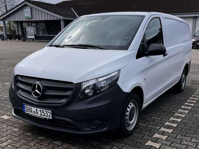 Weiß Gebraucht 2018 Mercedes Vito Van / Kleinbus | 14.900 € (Superpreis) - Bild 1/4