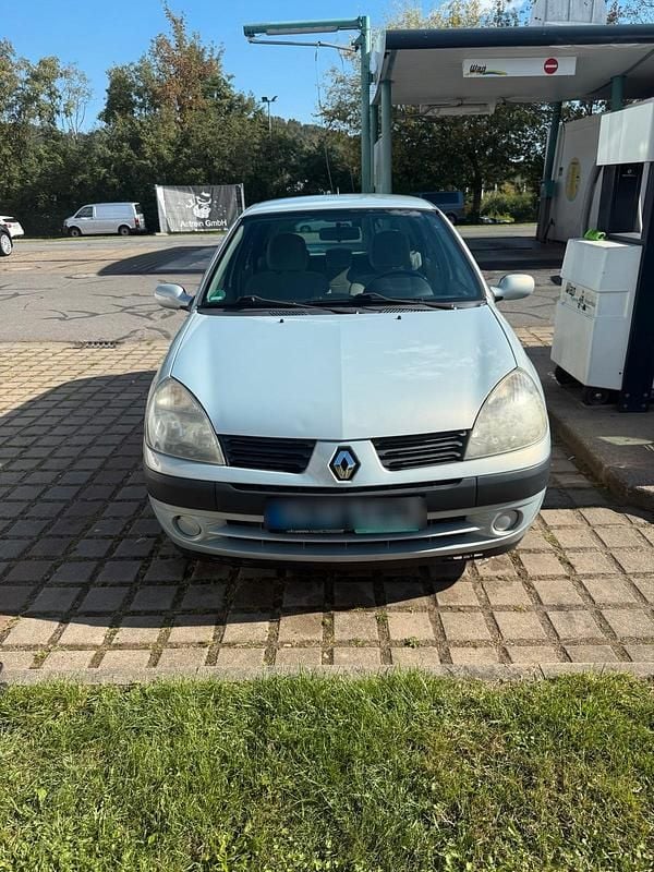 Silber Gebraucht 2004 Renault Clio II Authentique Kleinwagen | 1.250 € (Guter Preis) - Bild 1/4