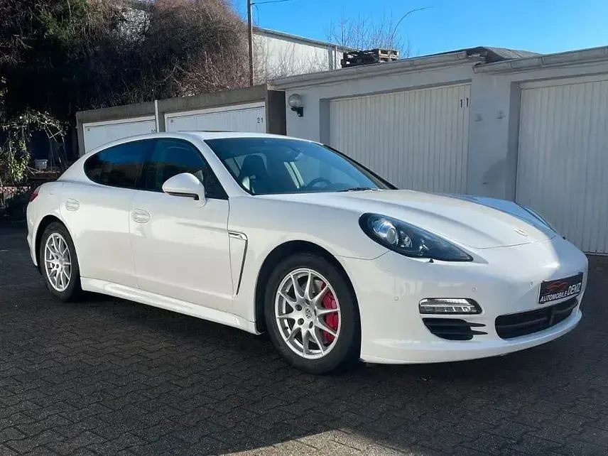 Second-hand Porsche Panamera 250 CP (183 kW) 2012 Alb Hatchback