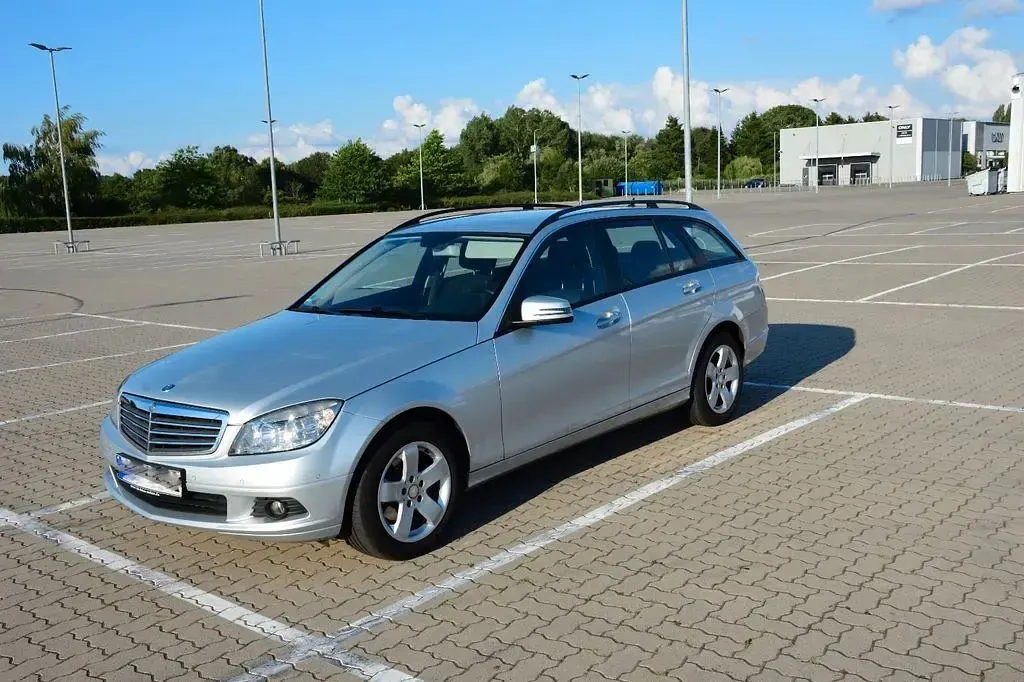 Gebraucht Mercedes C180 Classic 156 PS (114 kW) 2008 Silber Limousine