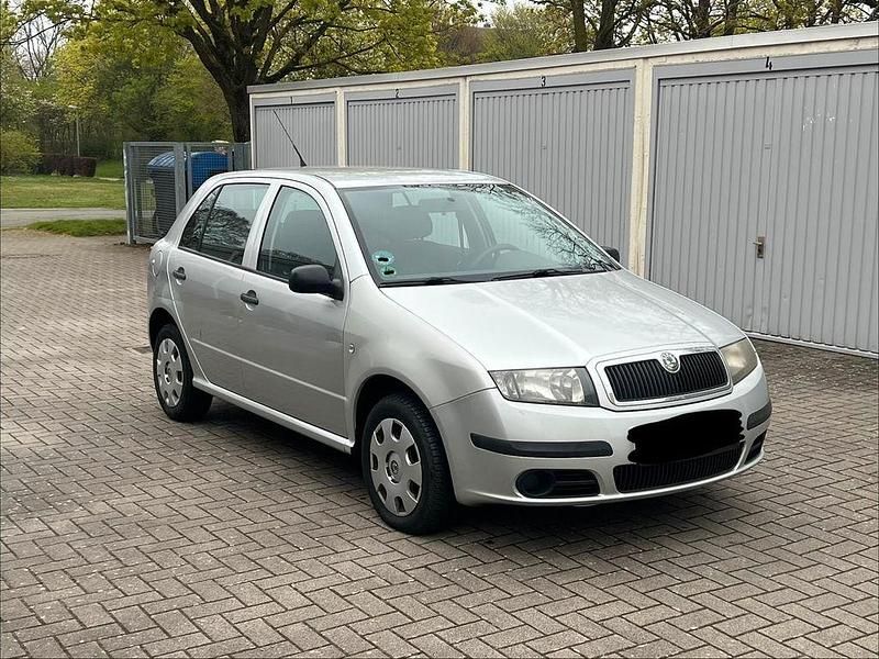 Gebraucht Skoda Fabia 69 PS (50 kW) 2006 Silber Limousine