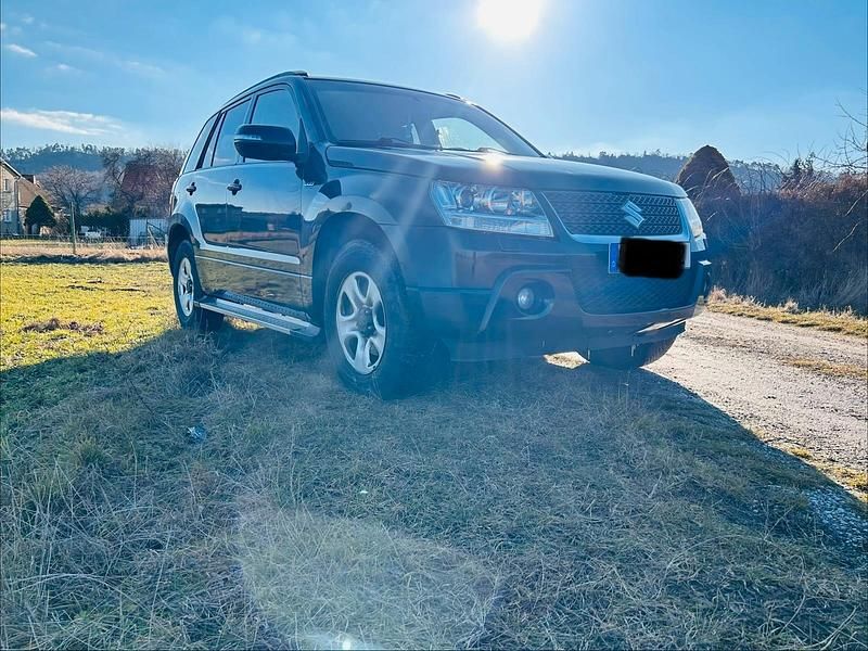 Gebraucht Suzuki Grand Vitara 130 PS (95 kW) 2011 Schwarz SUV