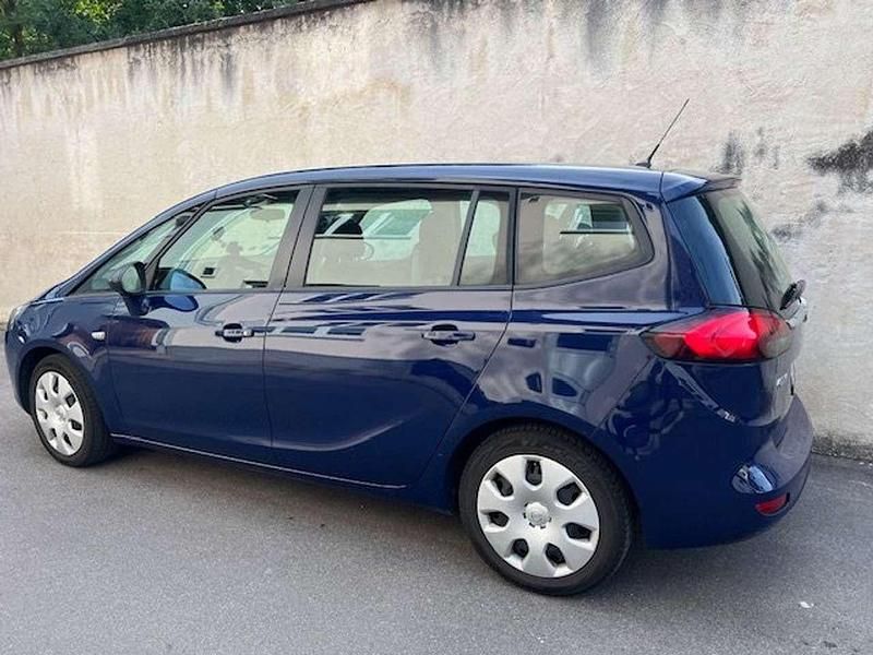 Blau Gebraucht 2015 Opel Zafira Tourer Selection Van / Kleinbus | 9.800 € (Etwas zu teuer) - Bild 1/4