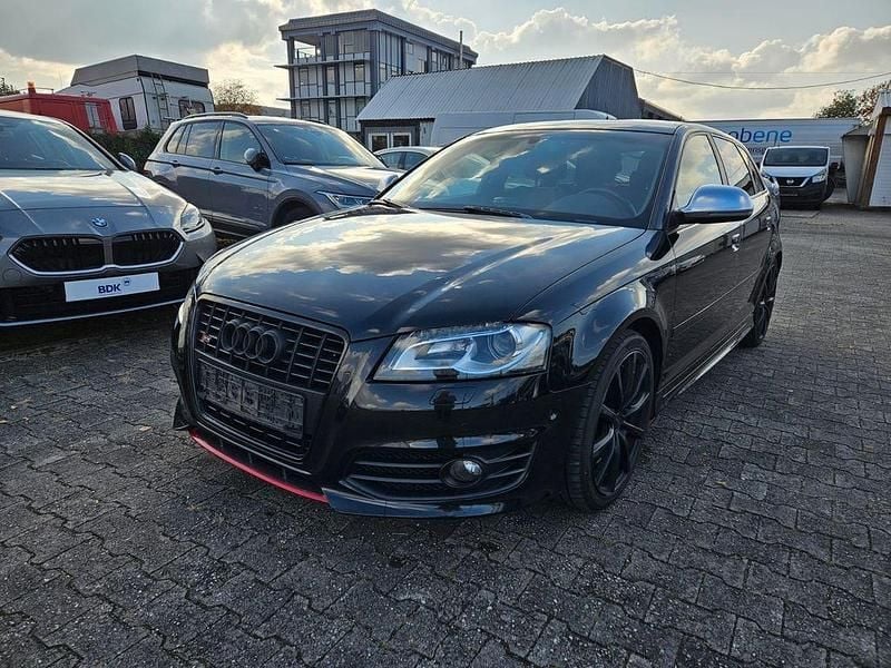 Schwarz Gebraucht 2010 Audi S3 Comfort Limousine | 11.999 € (Guter Preis) - Bild 1/4