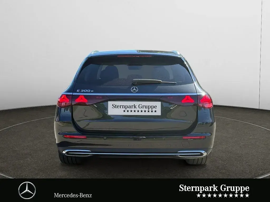 Gebraucht Mercedes E300 Exclusive 313 PS (230 kW) 2024 Lack graphitgrau Kombi
